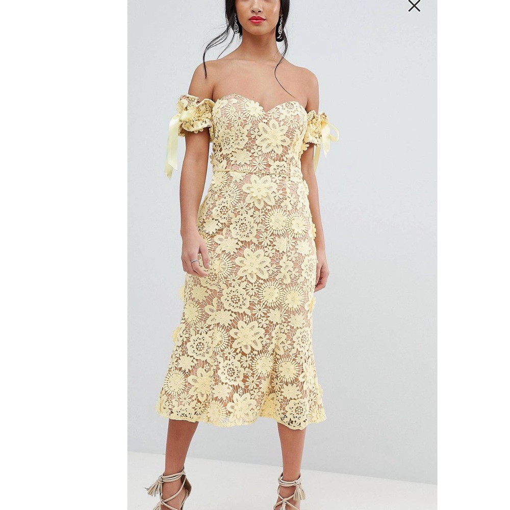 Lace Midi dress